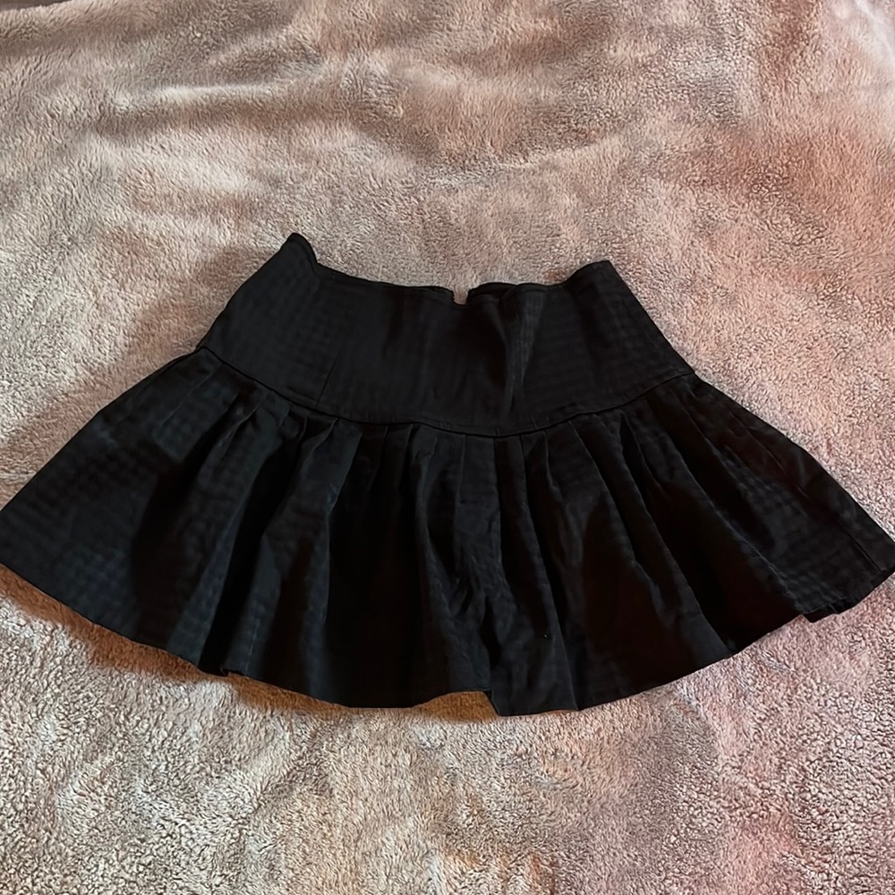 Black A-line short skirt F21 brand